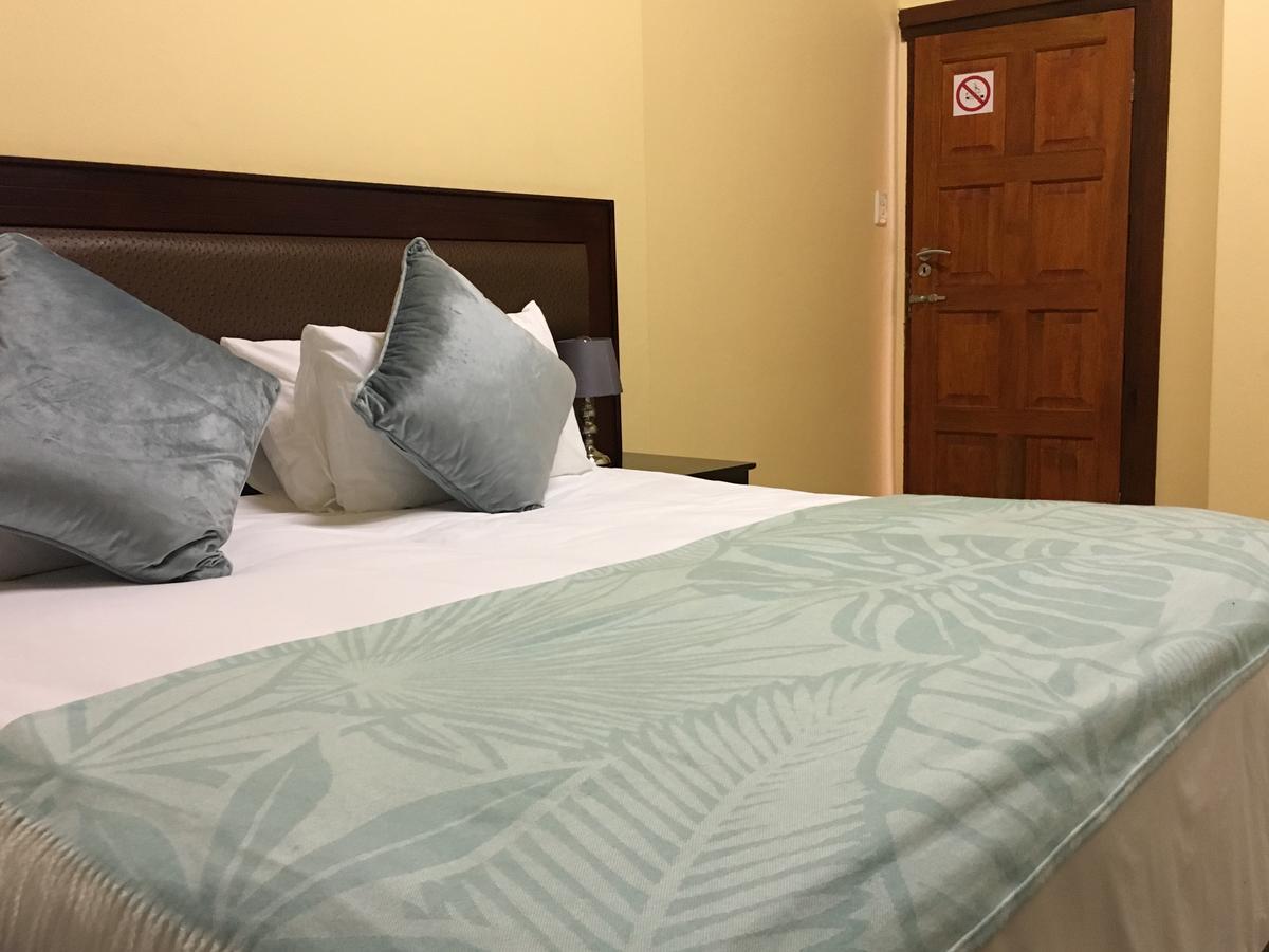 Riverton Manor Centurion Eksteriør billede